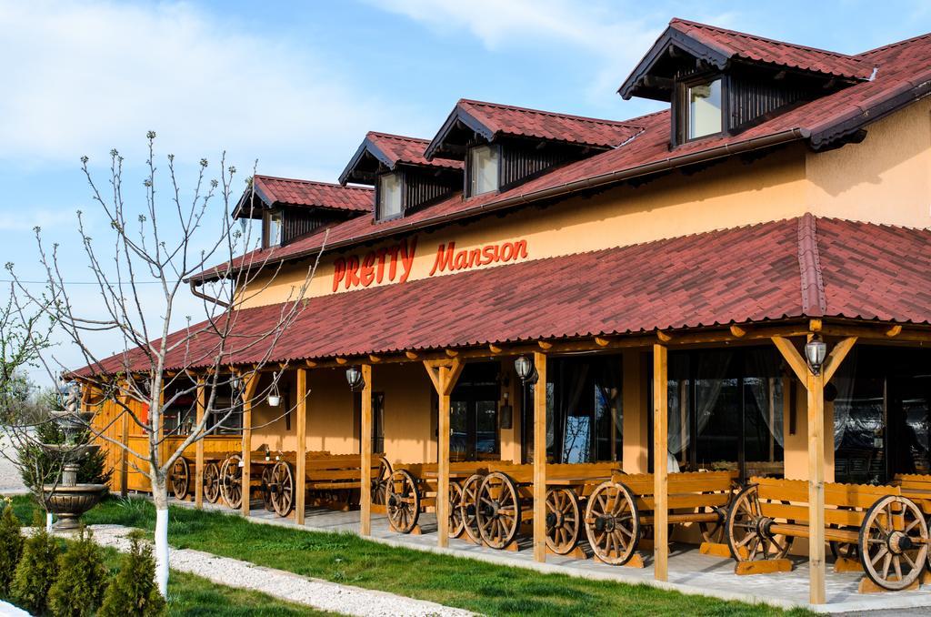 Pretty Mansion Hotel Homorog Ngoại thất bức ảnh