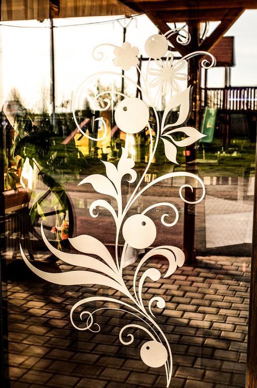 Pretty Mansion Hotel Homorog Ngoại thất bức ảnh